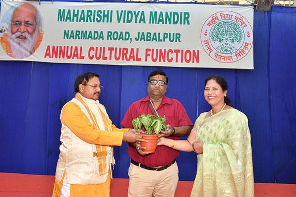 A two-day annual cultural function was organized in the school premises on 26 and 27 November 2022 at Maharishi Vidya Mandir School, Narmada Road, Jabalpur.