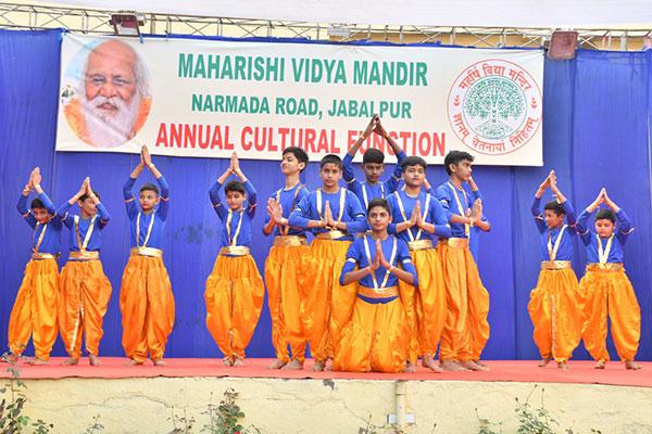 A two-day annual cultural function was organized in the school premises on 26 and 27 November 2022 at Maharishi Vidya Mandir School, Narmada Road, Jabalpur.